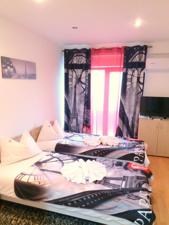 Pensiunea Red Rose Apartments Timişoara Exterior foto