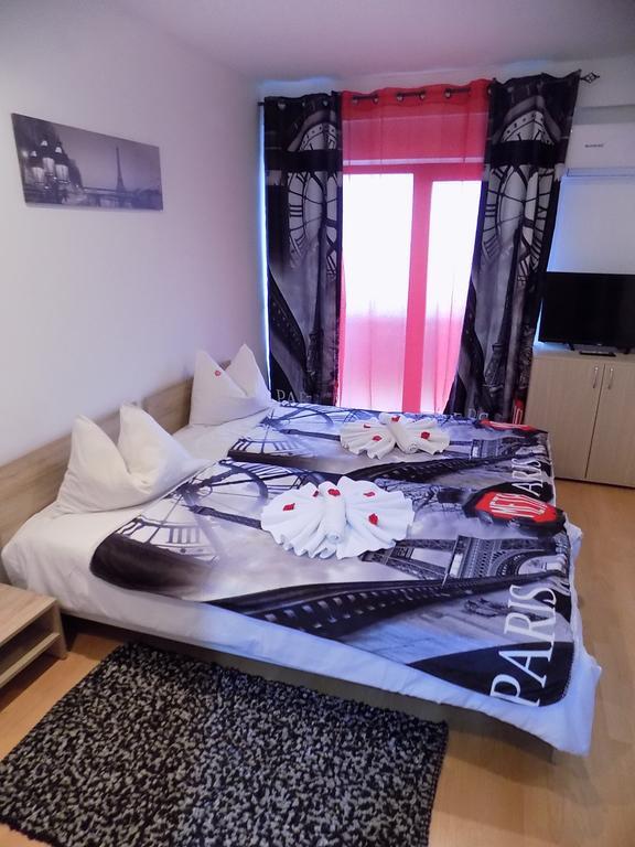 Pensiunea Red Rose Apartments Timişoara Exterior foto