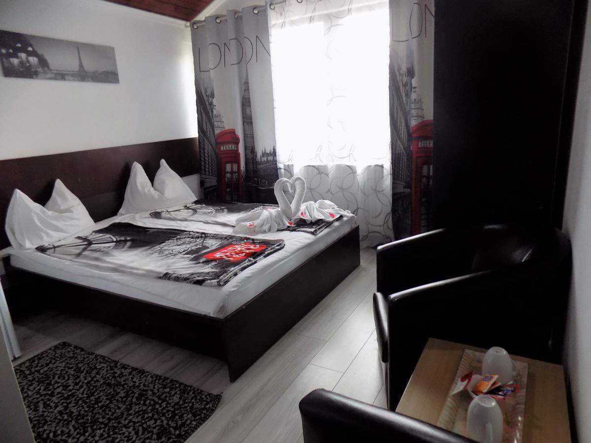 Pensiunea Red Rose Apartments Timişoara Exterior foto